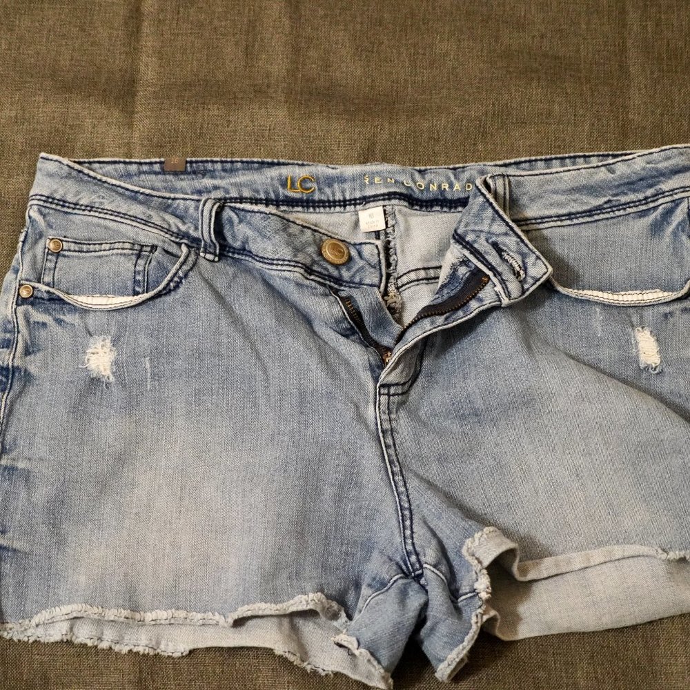 Mid Rise Light Denim Shorts - Picture 2 of 3